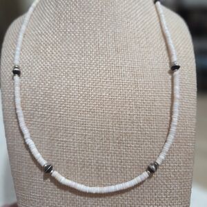 Elegant Pink Conch Beaded Necklace